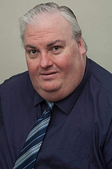 picture of actor Simon Fisher-Becker