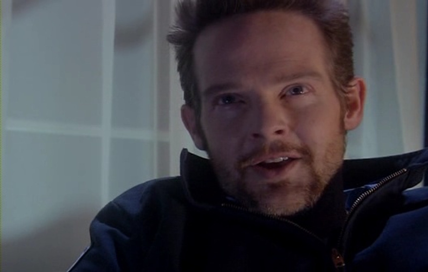 Jason Gray-Stanford en Un Enemigo en Casa