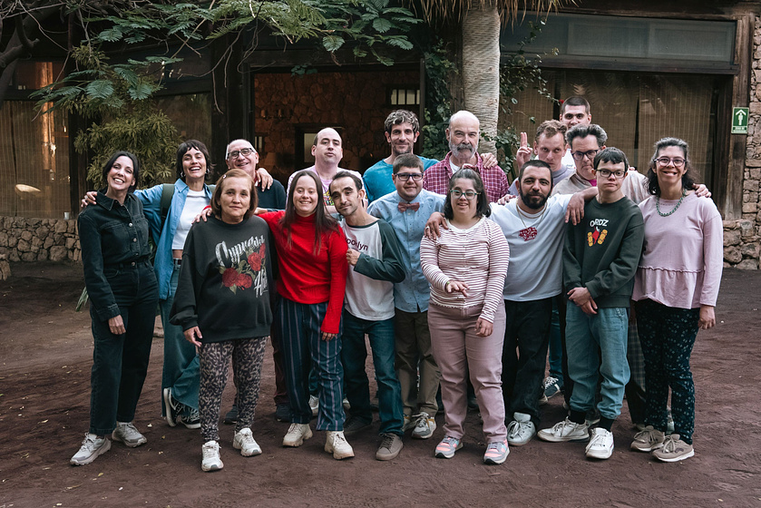Antonio Resines, Quim Gutiérrez, Megan Montaner y Marta González de Vega en haciendo-amigos