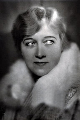 photo of person Louise Dresser