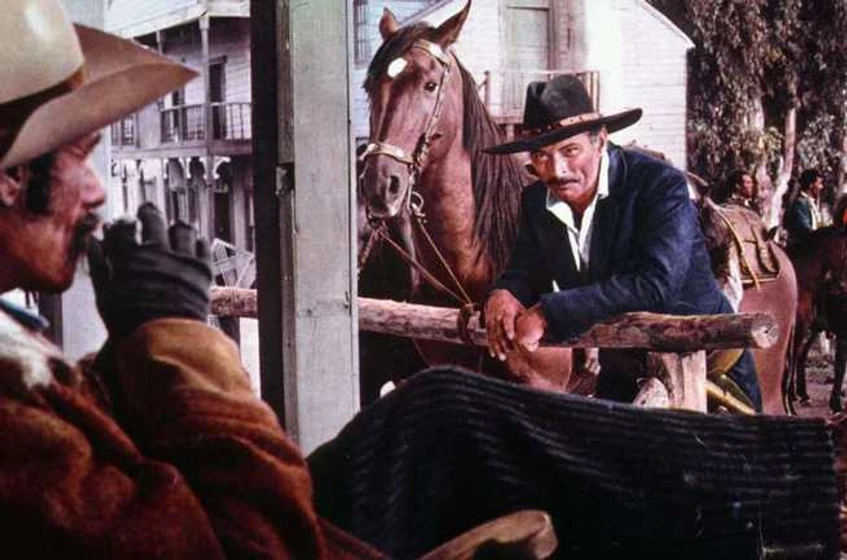 Lee Van Cleef en el-halcon-y-la-presa