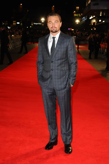 Leonardo DiCaprio y Margot Robbie en el-lobo-de-wall-street (Premiere en Londres. Diciembre 2013)