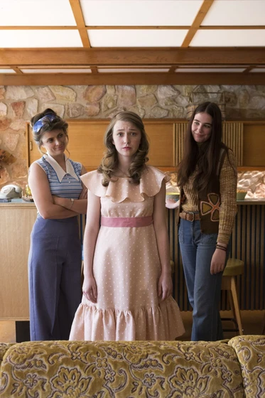 Bethany Whitmore, Imogen Archer y Amber McMahon en la-chica-dormida