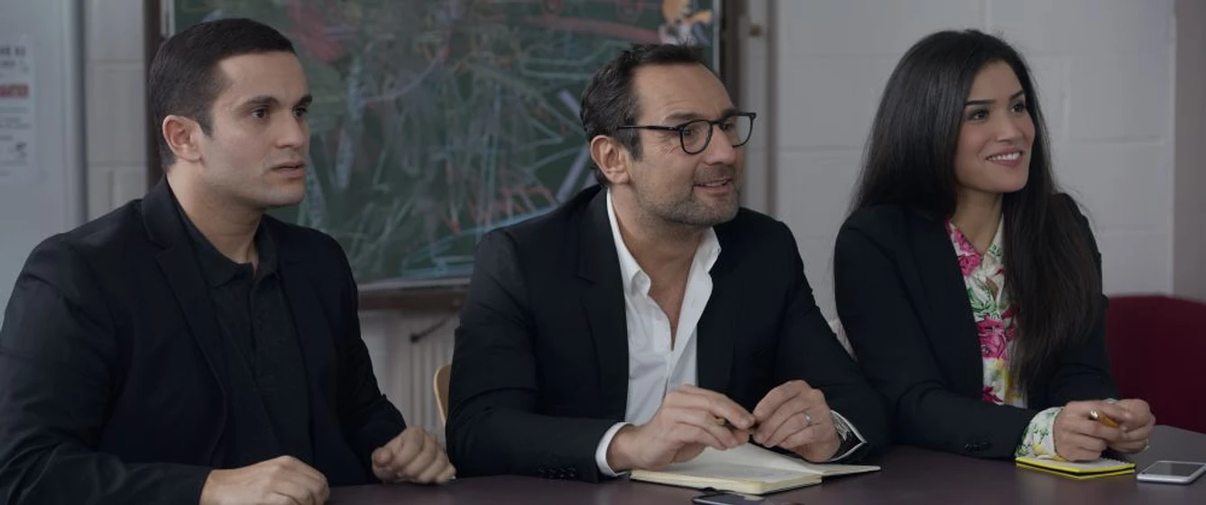 Sabrina Ouazani, Gilles Lellouche y Malik Bentalha en bienvenidos-al-barrio