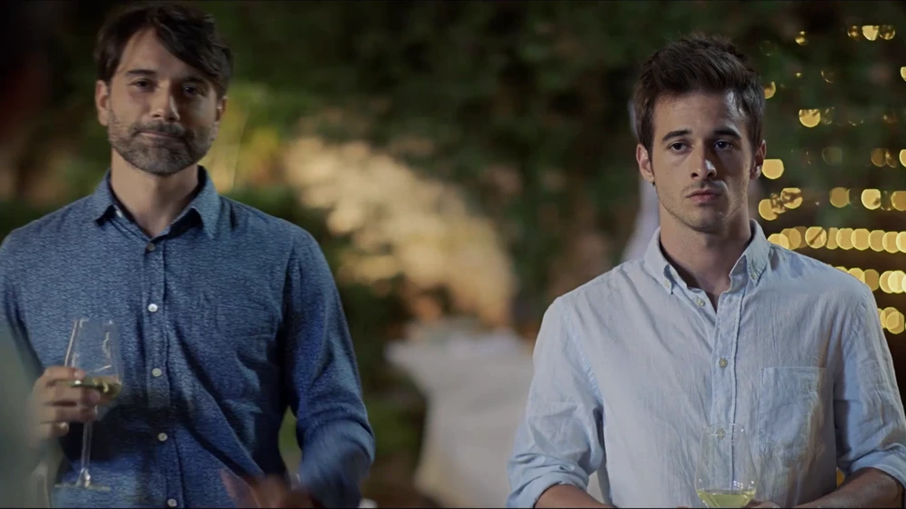 Vasilis Magouliotis y Anton Weil en the-man-with-the-answers