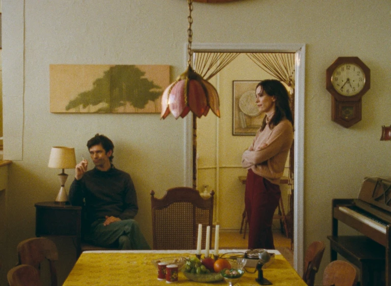 Ben Whishaw y Rebecca Hall en peter-hujar-s-day