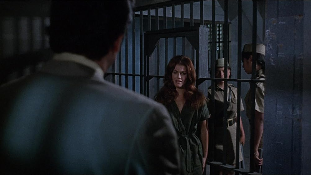 Judith Brown en women-in-cages