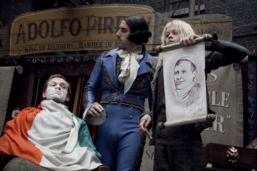 Sacha Baron Cohen y Ed Sanders en Sweeney Todd. El barbero diabólico de la calle Fleet