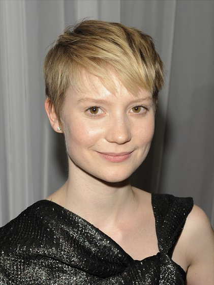 Mia Wasikowska en Alicia en el País de las Maravillas (Premiere en Londres. Febrero 2010)