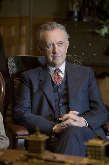 Jonathan Pryce en Ella es el partido