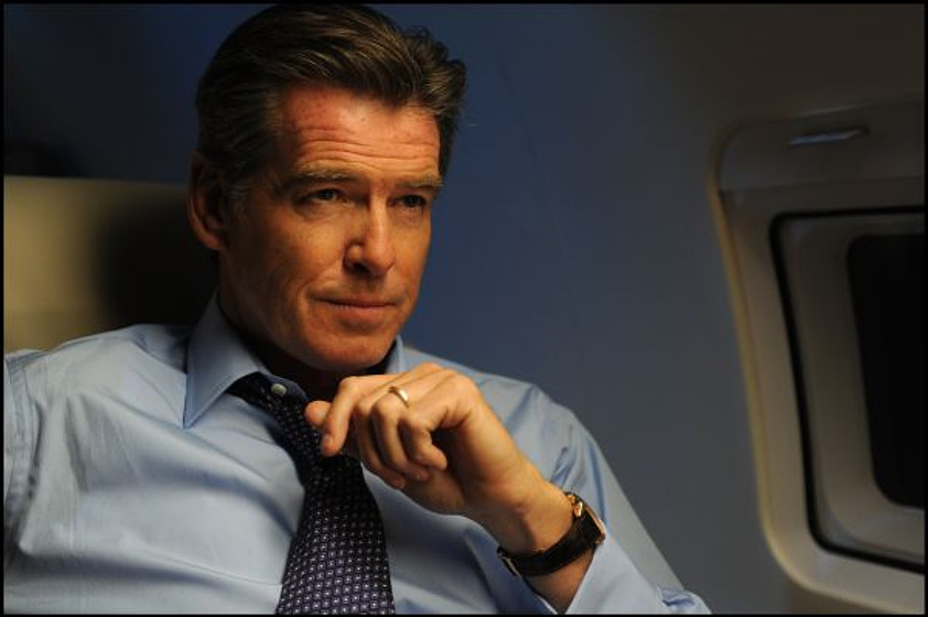 Pierce Brosnan en El Escritor