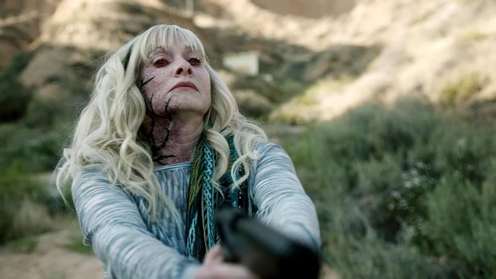Barbara Crampton en el-dia-del-juicio-final-2017