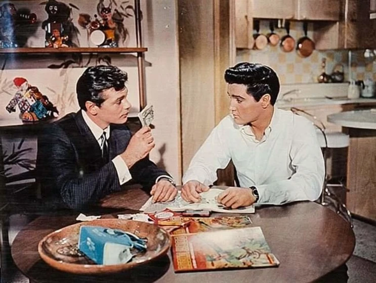 Gary Lockwood y Elvis Presley en punos-y-lagrimas