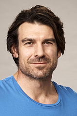 picture of actor Rohan Nichol
