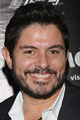 picture of actor Ernesto Laguardia