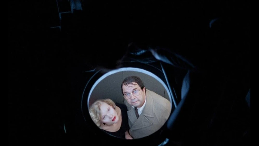 Wolfgang Kieling y Renée Soutendijk en vacio