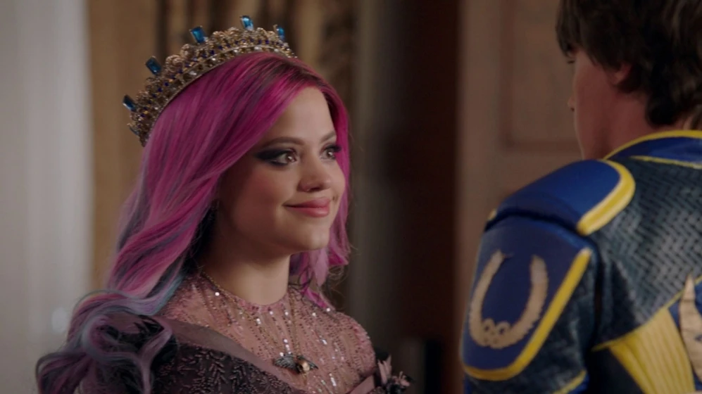 Sarah Jeffery en los-descendientes-3