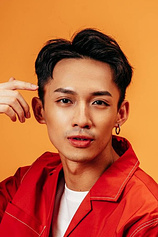 picture of actor Aaron Hong