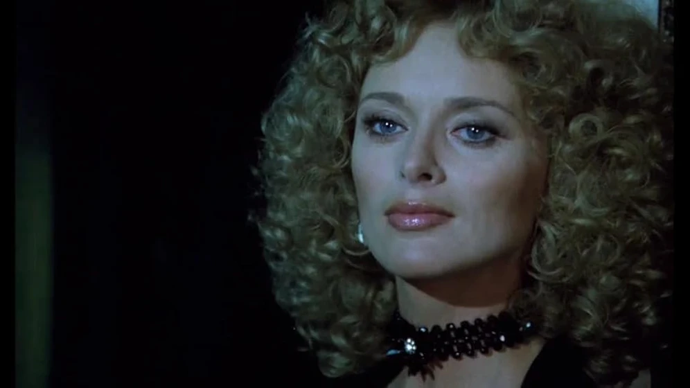 Sybil Danning en el-dia-del-cobra