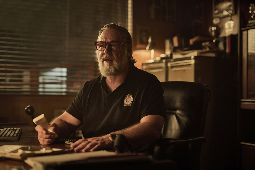Russell Crowe en la-bestia-2026