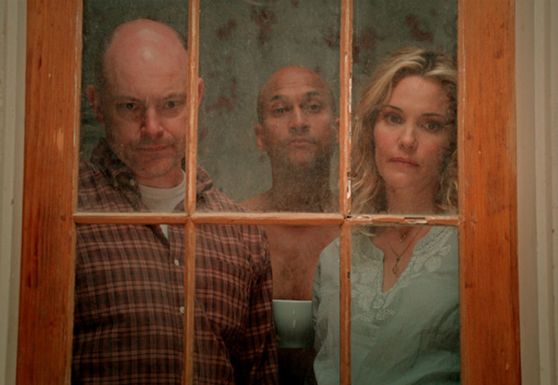 Leslie Bibb y Rob Corddry en Hell Baby