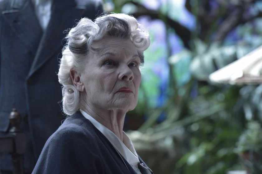 Judi Dench en el-hogar-de-miss-peregrine-para-ninos-peculiares