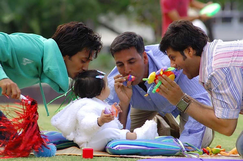 Ritesh Deshmukh, Akshay Kumar y Fardeen Khan en Heyy Babyy