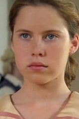 picture of actor Lauren Hewett