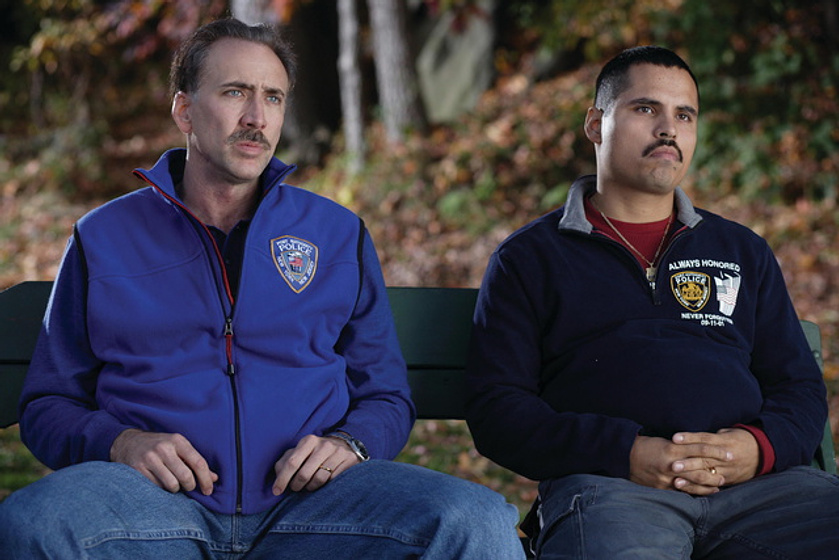 Nicolas Cage y Michael Peña en World Trade Center