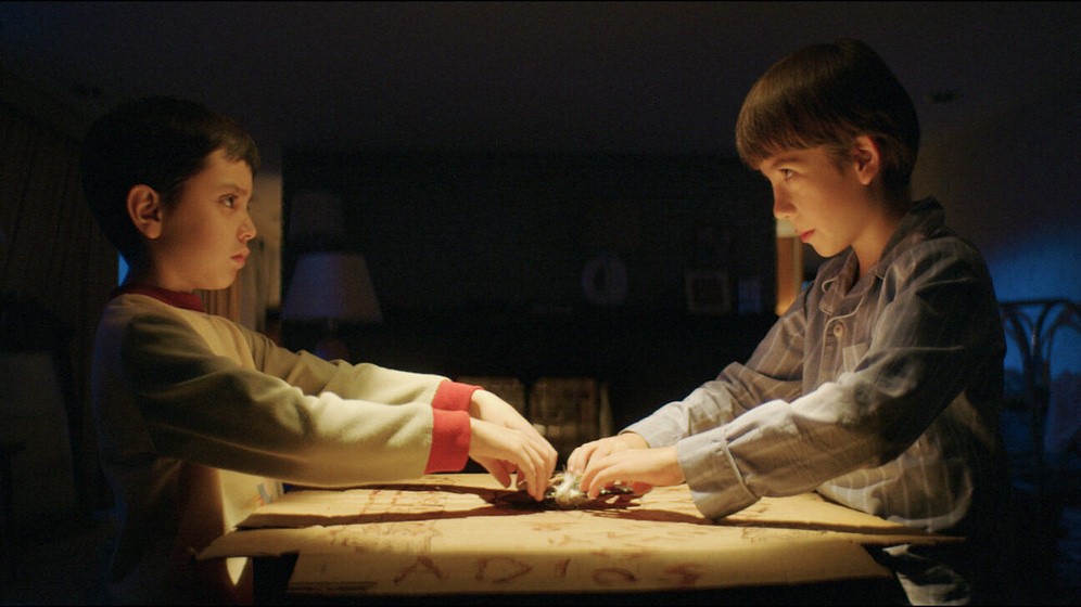 Imagen de Don't Leave The Kids Alone
