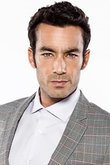 picture of actor Aarón Diaz
