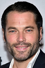 picture of actor Tim Rozon