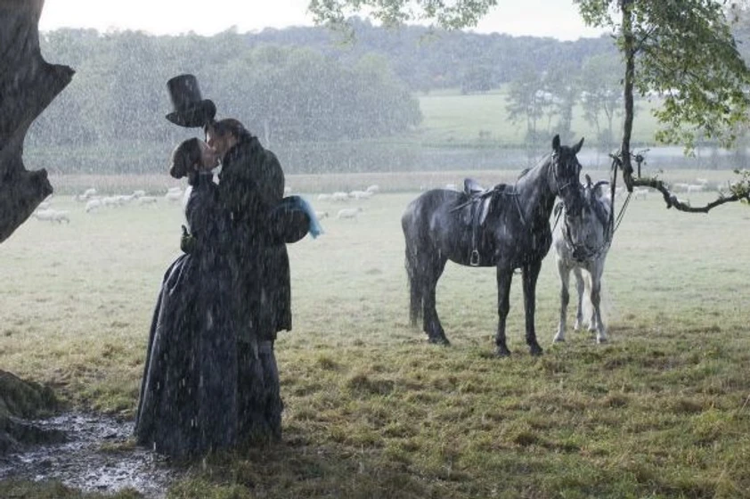 Rupert Friend y Emily Blunt en la-reina-victoria