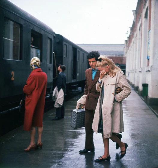 Catherine Deneuve en los-paraguas-de-cherburgo