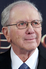 photo of person Noah Gordon
