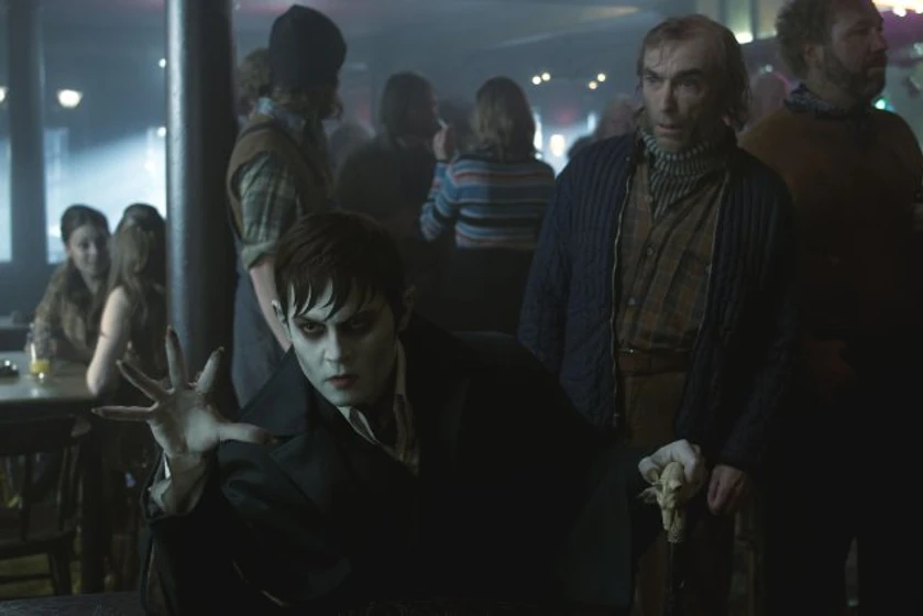 Johnny Depp, Jackie Earle Haley y Willie Loomis en Sombras tenebrosas