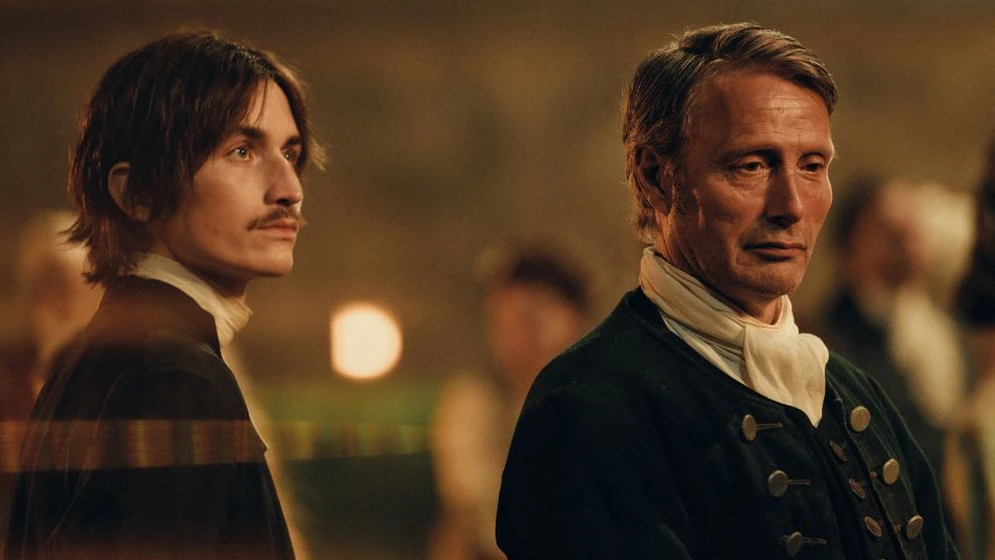 Mads Mikkelsen y Gustav Lindh en la-tierra-prometida
