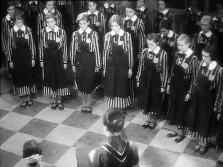 Imagen de Muchachas de uniforme