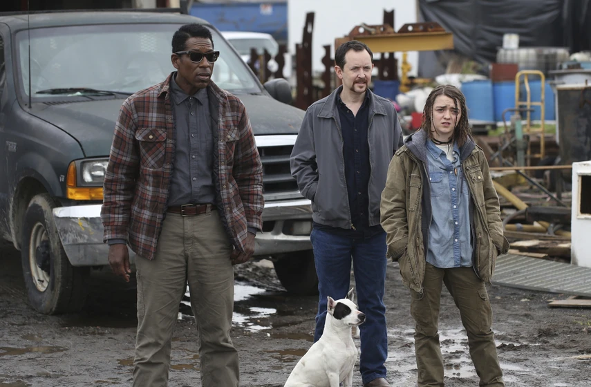 Orlando Jones, Maisie Williams y Richard Robichaux en el-libro-del-amor-2017