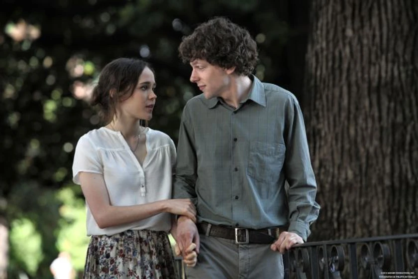 Elliot Page y Jesse Eisenberg en a-roma-con-amor