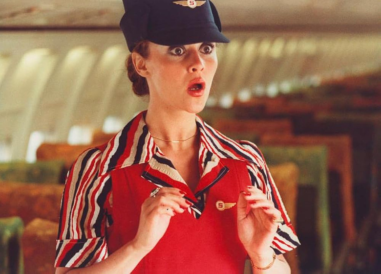 Kirsten Norholt en the-olsen-gang-goes-to-war