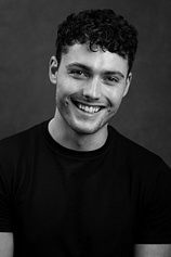 picture of actor Tom Lewis