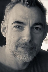 photo of person Simon Jayes