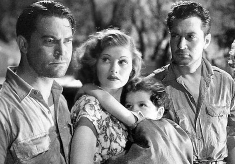 Patric Knowles, Lucille Ball, Chester Morris y Casey Johnson en volvieron-cinco