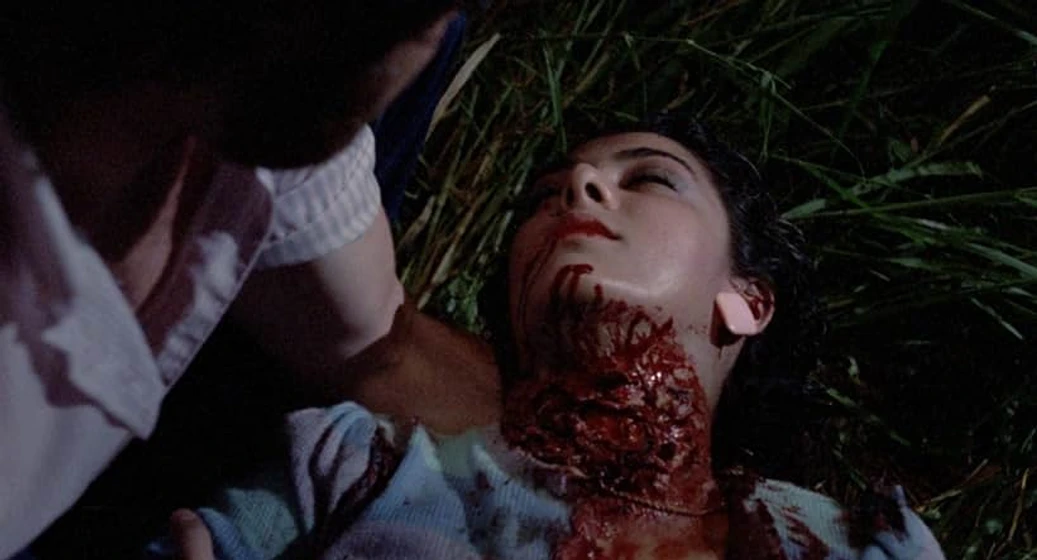 Jacqueline Castro en cementerio-del-terror