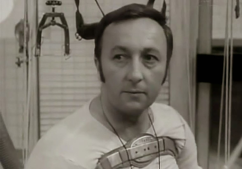 Bogumił Kobiela en roly-poly-layer-cake