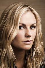 photo of person Anna Paquin