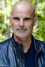 photo of person Geoffrey Ross