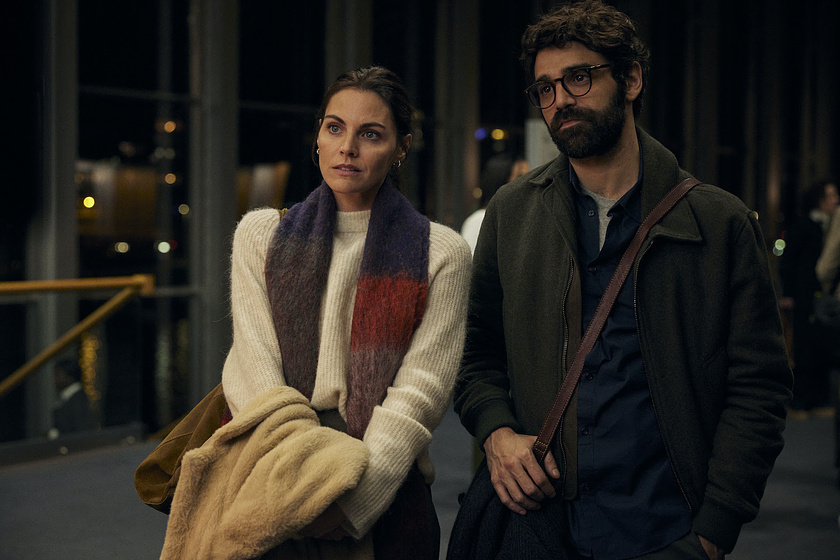 Amaia Salamanca y David Verdaguer en Siempre es Invierno