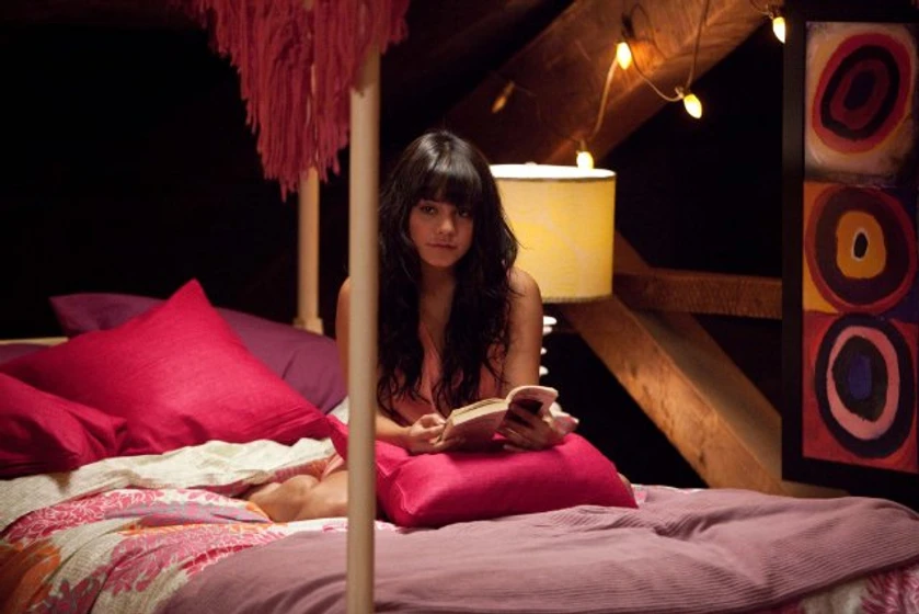 Vanessa Hudgens en el-corazon-de-la-bestia